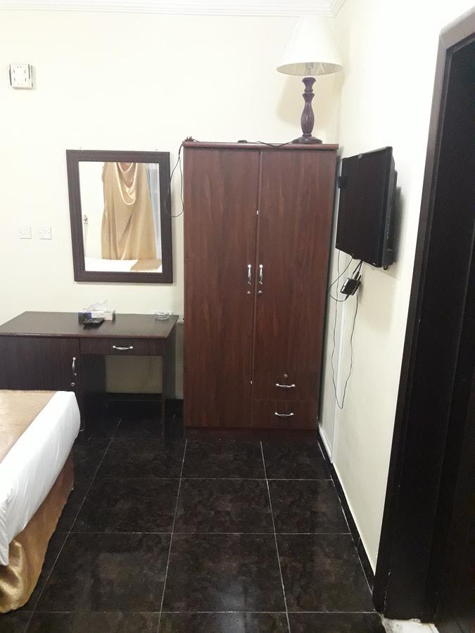 Lake Hotel Mukhi Luaran gambar