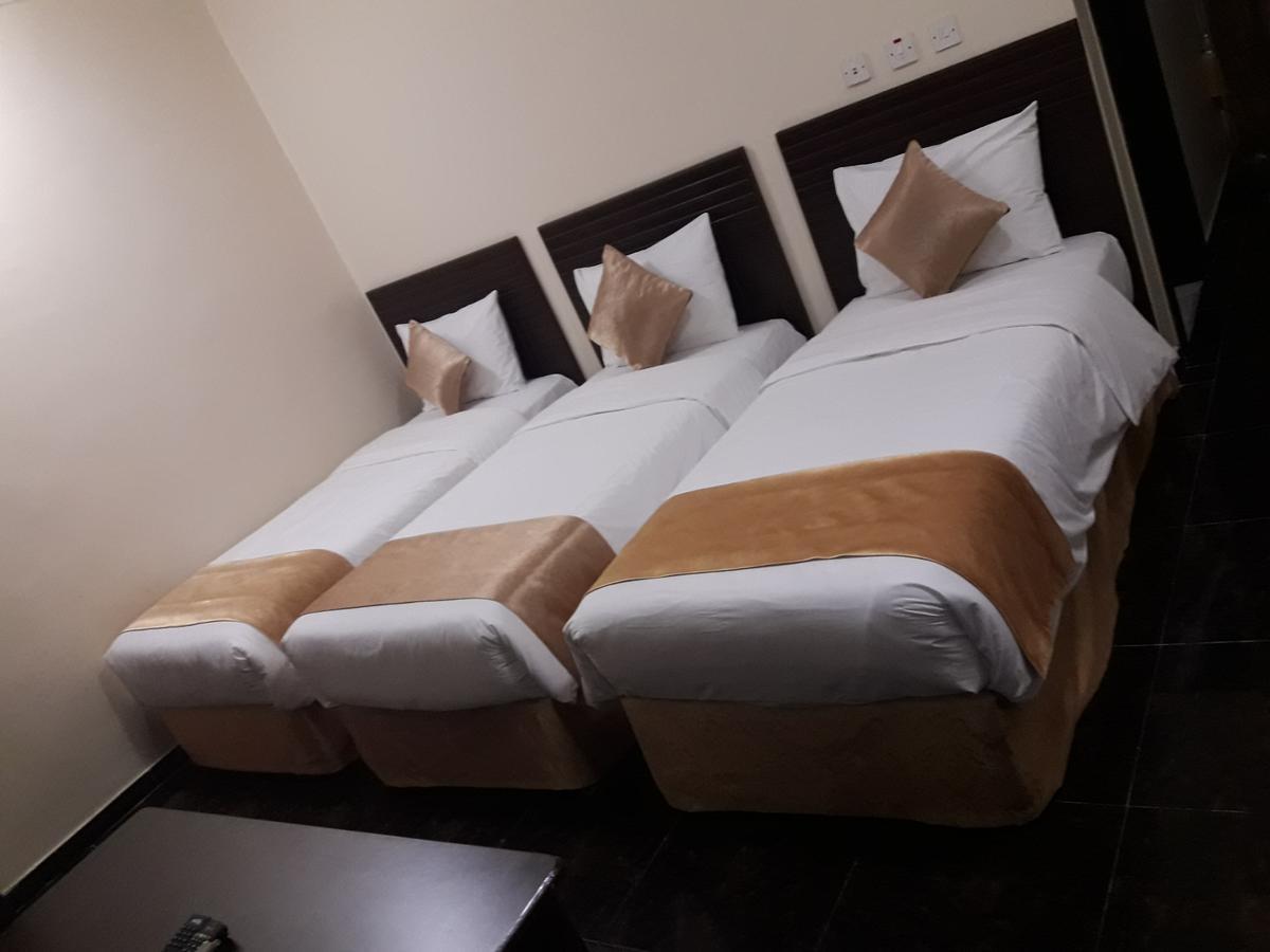 Lake Hotel Mukhi Luaran gambar