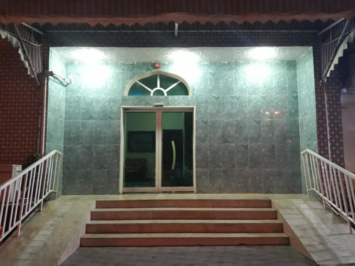 Lake Hotel Mukhi Luaran gambar